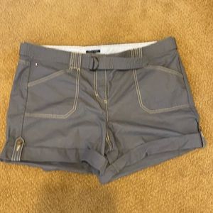 Tommy Hilfiger belted shorts.